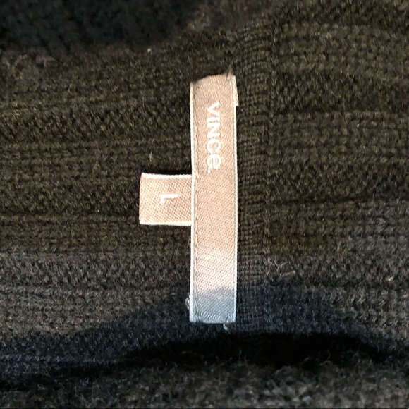 Vince sweater cardigan jacket (can fit S/M/L) - Picture 3 of 3